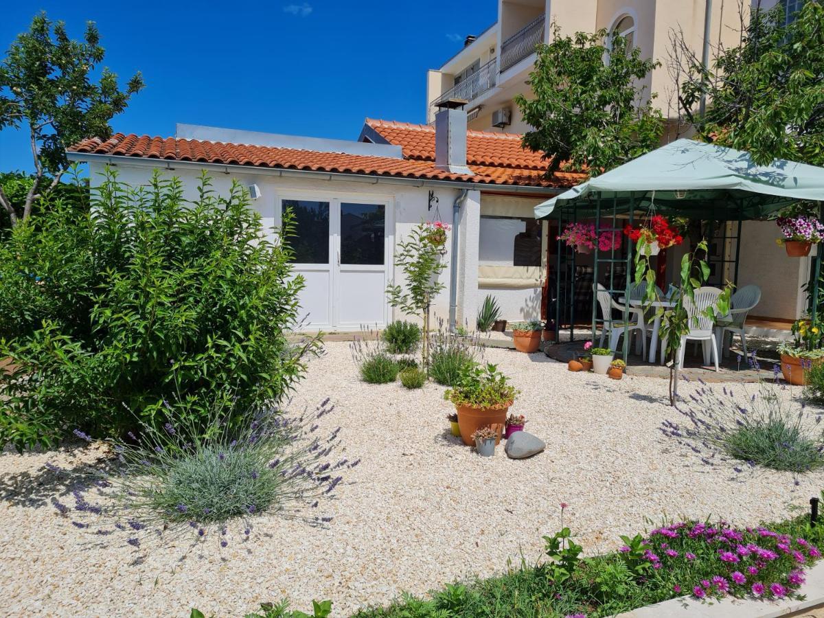 Apartmani Lana Brodarica  Exterior foto